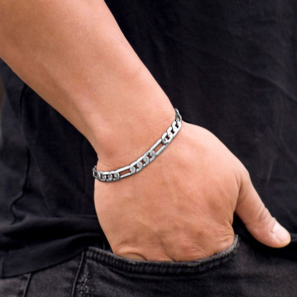 White-Gold-plated-7mm-Figaro-Bracelet_10_